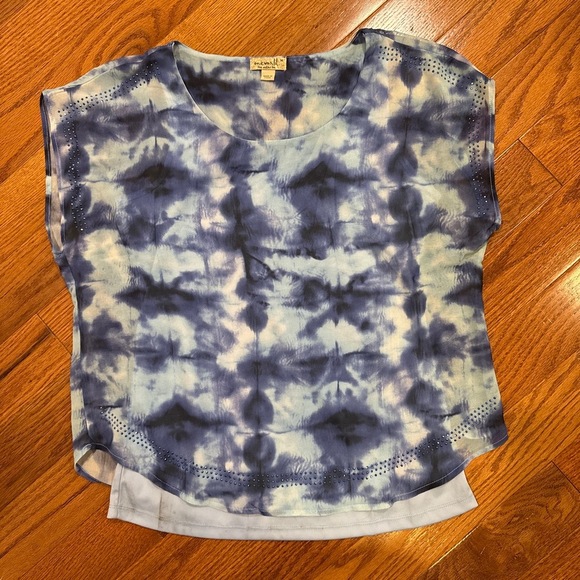 One World Pine Reef Tie-Dye Studded Round Neck Blouse Medium - Picture 1 of 7